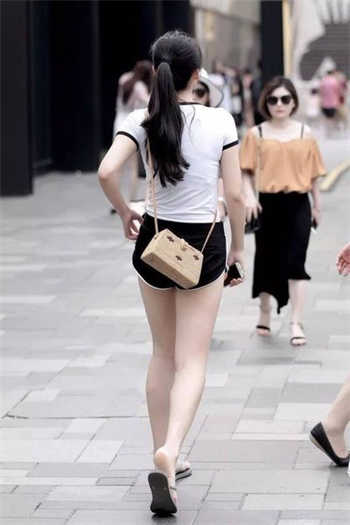 乔四睡女武警过程
