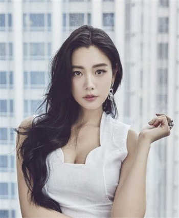 乔四睡女武警过程