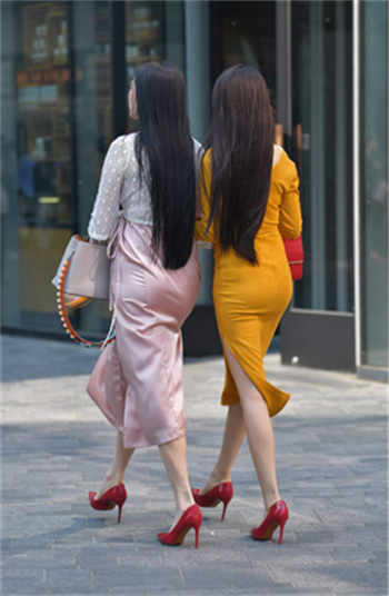 妈妈想补偿女儿木鱼