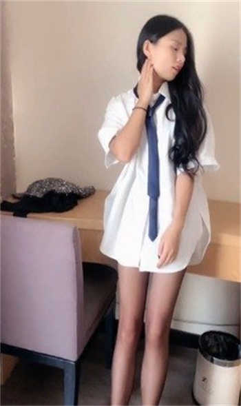 抖音y酱酱酱女的资料