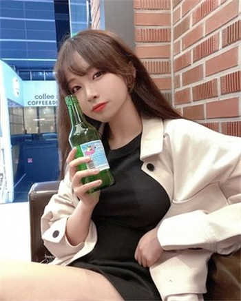快手肖雅婷真实姓名