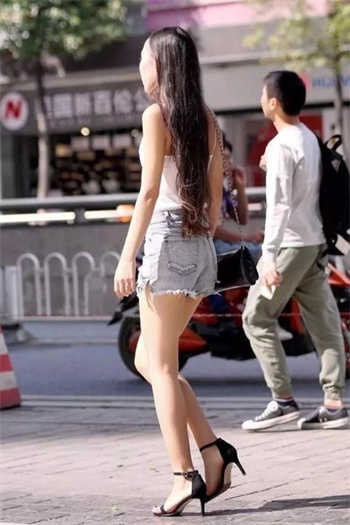 冯提莫去哪个平台了