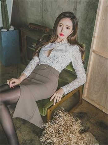 沈娜娜艾秋
