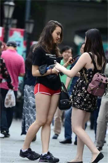 搞笑朋友圈宣布领证