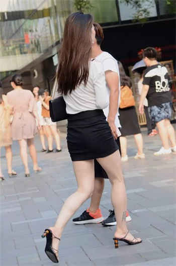 刘梦喜欢女的