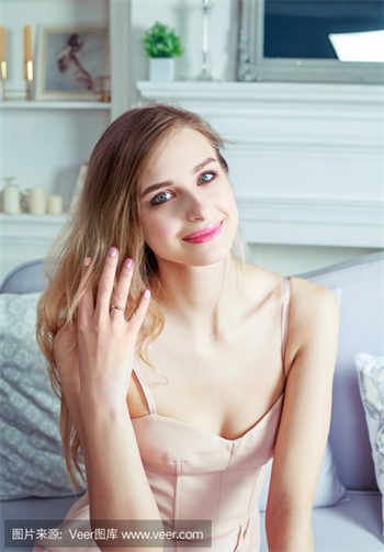 斗鱼婉儿开箱视频第二次