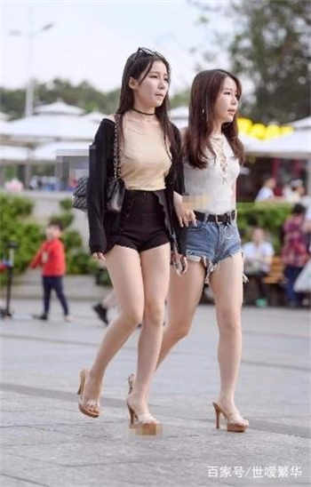 软软的露西收费视图
