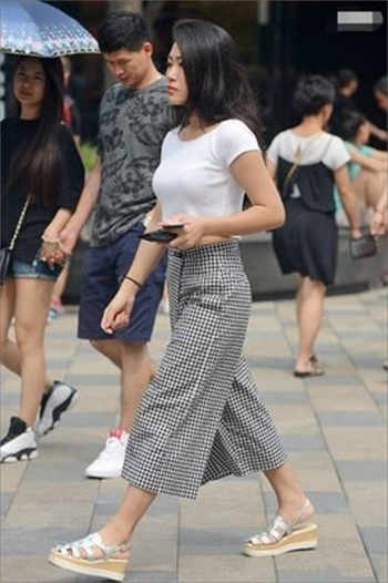 小受被小攻h到失禁文