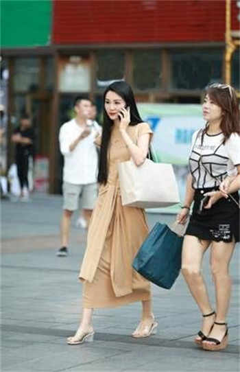 美女帅哥揉胸吸奶视频