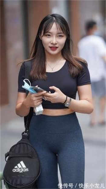 附近的女人加我微信聊天
